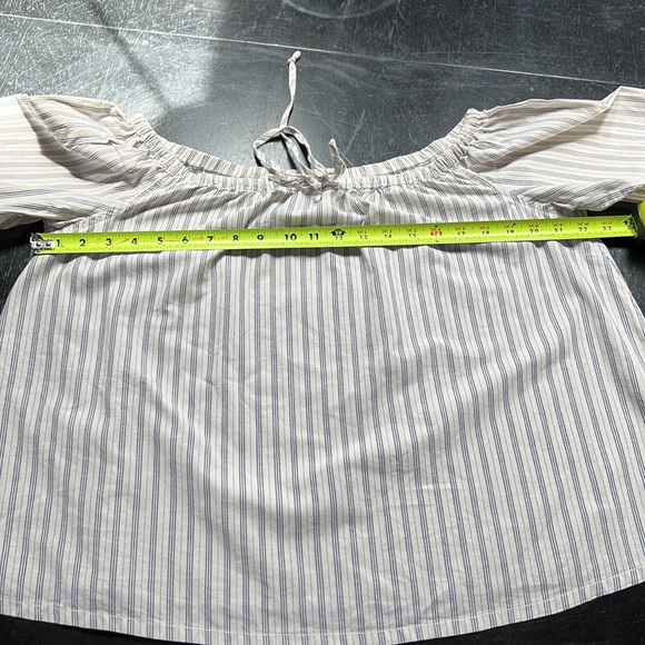 Madewell Top - Picture 4 of 6